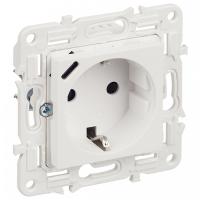 Сканди арктический белый розетка скрытая 1-мест заземление шторки IP20 USB Type-C 18Вт