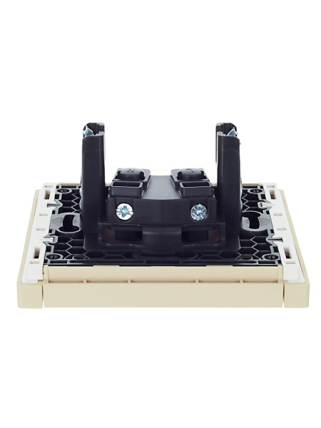 Фортепиано ваниль розетка скрытая 1-мест шторки IP20 