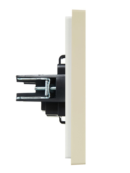 Фортепиано ваниль розетка скрытая 1-мест шторки IP20 