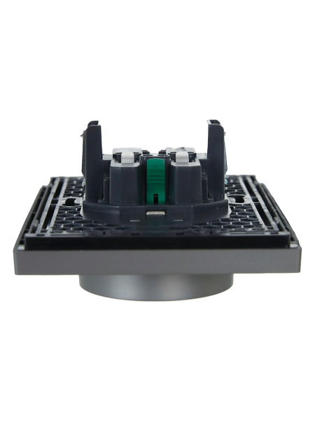 Фортепиано сталь розетка скрытая 2-мест заземление быстрозажим. клем. IP20 